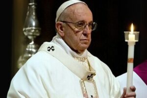 papa francesco durante una celebrazione